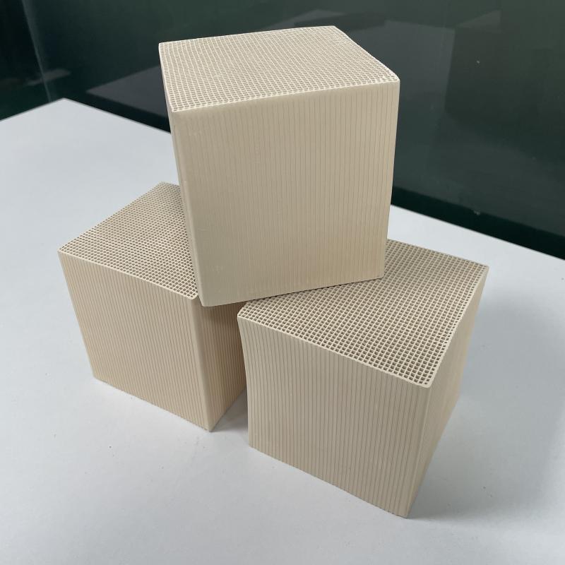 解说蜂窝陶瓷分子筛的吸附特性